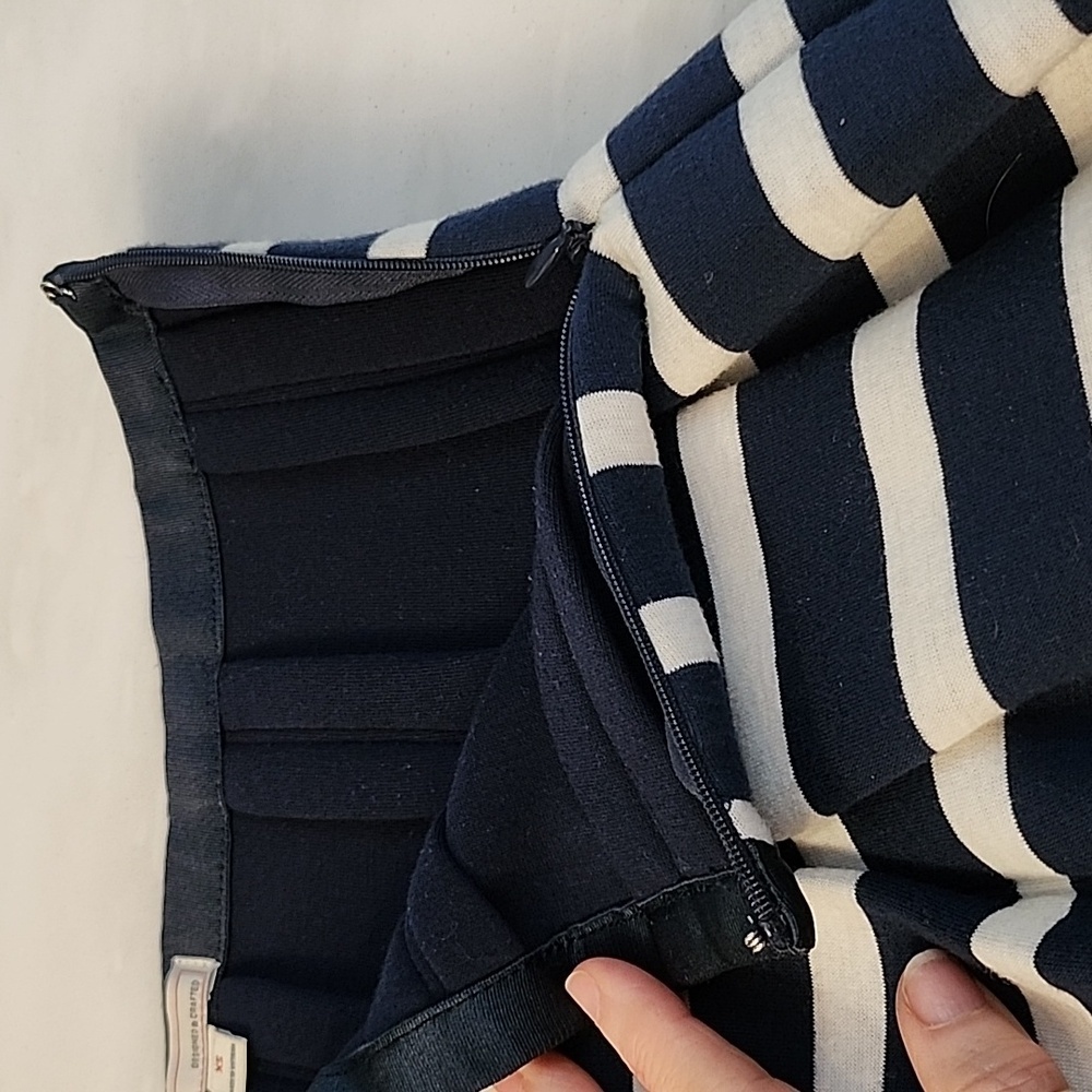 Gap Stripe Flared Skirt Size XS - Picture 8 of 8
